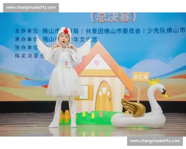 一年级小小朗读者风采大赛:让童声飞扬,书声朗朗,共享智慧与快乐